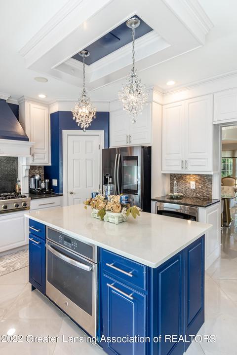 7860 Ashbrook Dr, Haslett, MI 48840 photo 17