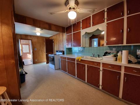400 N Dettman Rd, Jackson, MI 49202 photo 8