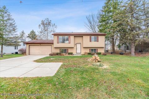 1218 W Herbison Rd, Dewitt, MI 48820 photo 2