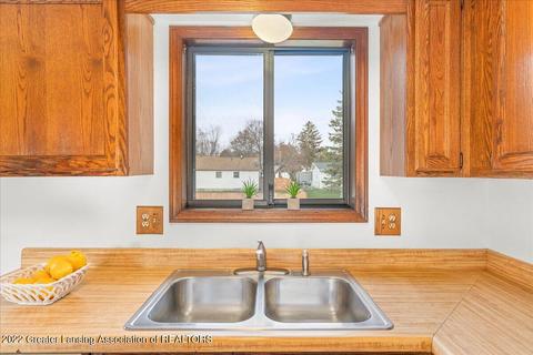 1218 W Herbison Rd, Dewitt, MI 48820 photo 15