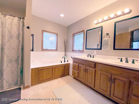 13502 Cottonwood Ct, Dewitt, MI 48820 photo 28