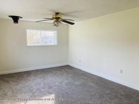 7227 Pats Dr, Dimondale, MI 48821 photo 2