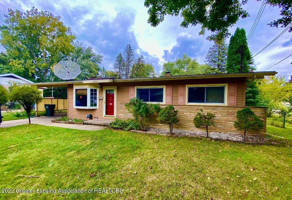  3615 Schlee St, Lansing, MI 48910 photo 1