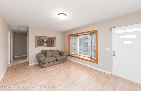 1908 Hillcrest St, Lansing, MI 48910 photo 2