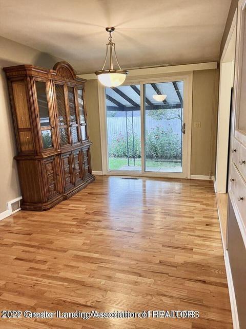 3304 Springbrook Ln, Lansing, MI 48917 photo 6
