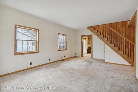 316 E Main St, Elsie, MI 48831 photo 8