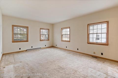 316 E Main St, Elsie, MI 48831 photo 7