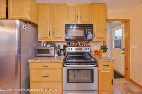 1104 Mitchell Ave, Lansing, MI 48917 photo 11