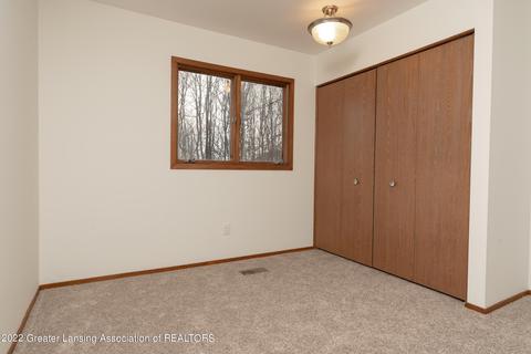 3633 E Meadows Ct, Okemos, MI 48864 photo 21