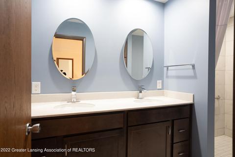 3633 E Meadows Ct, Okemos, MI 48864 photo 23