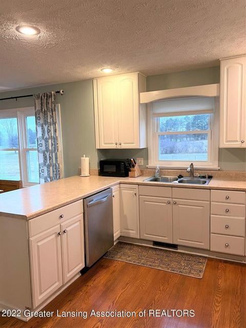 8464 W Howe Rd, Eagle, MI 48822 photo 11