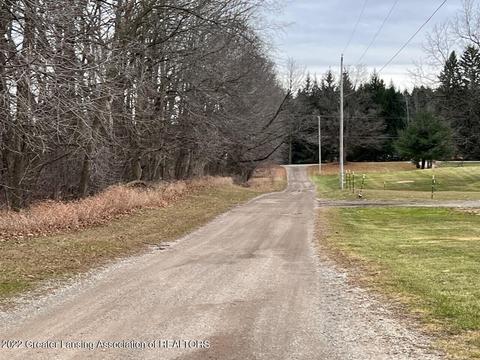 8464 W Howe Rd, Eagle, MI 48822 photo 33
