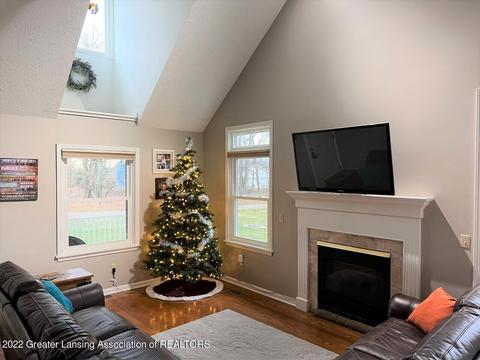8464 W Howe Rd, Eagle, MI 48822 photo 5