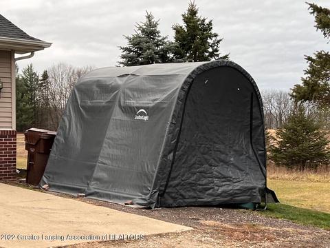 8464 W Howe Rd, Eagle, MI 48822 photo 32