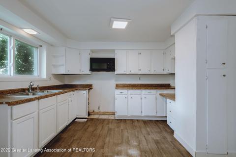 229 E Third St, Perry, MI 48872 photo 10