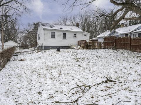 541 E Howe Ave, Lansing, MI 48906 photo 12