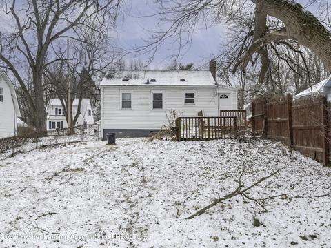 541 E Howe Ave, Lansing, MI 48906 photo 11