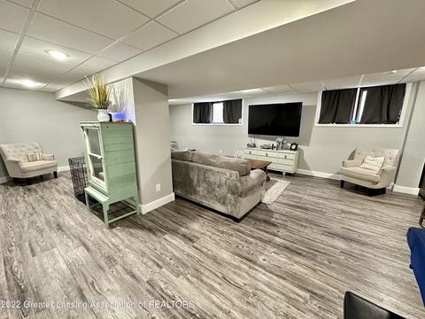 3935 Camperdown Dr, Lansing, MI 48911 photo 29