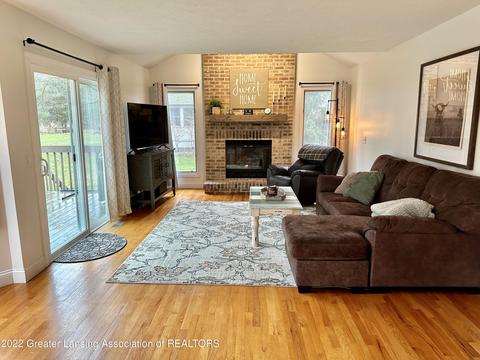 3935 Camperdown Dr, Lansing, MI 48911 photo 13