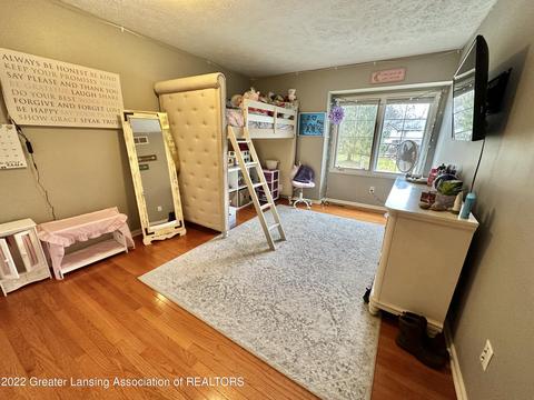 3935 Camperdown Dr, Lansing, MI 48911 photo 27