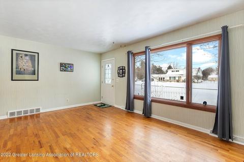12696 Rambler Rd, Dewitt, MI 48820 photo 5