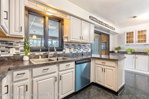 12696 Rambler Rd, Dewitt, MI 48820 photo 9