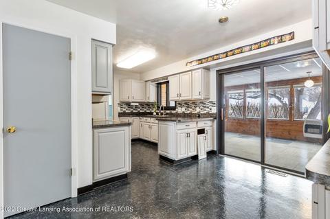 12696 Rambler Rd, Dewitt, MI 48820 photo 7