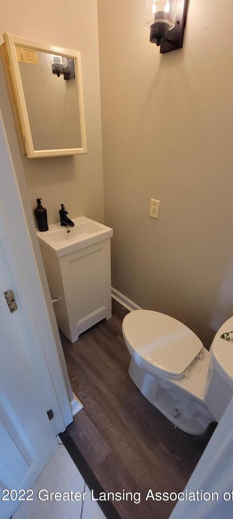 623 Lenore Ave, Lansing, MI 48910 photo 32