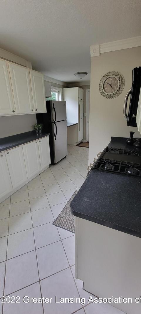 623 Lenore Ave, Lansing, MI 48910 photo 25