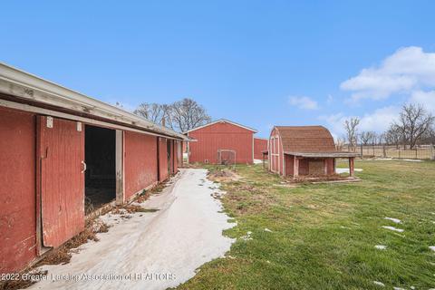 10905 W Howe Rd, Eagle, MI 48822 photo 7
