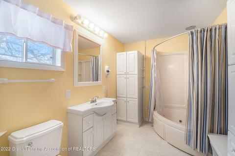 10905 W Howe Rd, Eagle, MI 48822 photo 17