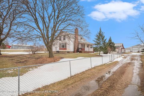 10905 W Howe Rd, Eagle, MI 48822 photo 2