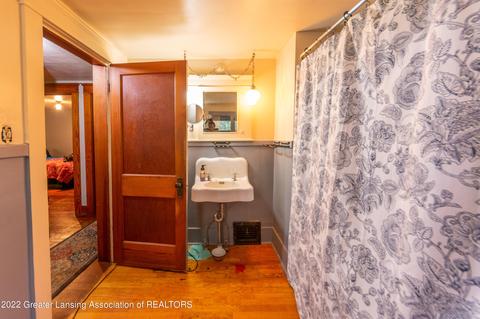 511 E Jefferson St, Grand Ledge, MI 48837 photo 17