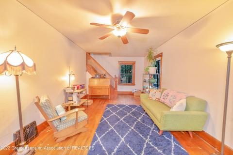 511 E Jefferson St, Grand Ledge, MI 48837 photo 3