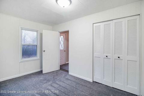 3657 Saint Luke Dr, Jackson, MI 49201 photo 2