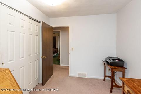 464 Burr Oak Dr, Dimondale, MI 48821 photo 27