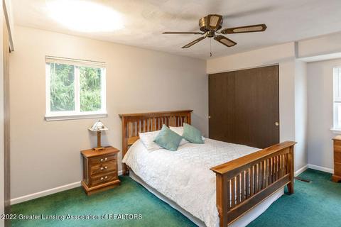 464 Burr Oak Dr, Dimondale, MI 48821 photo 20