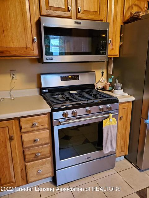 815 Forest St, Marshall, MI 49068 photo 3