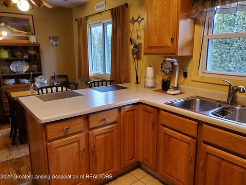 815 Forest St, Marshall, MI 49068 photo 7