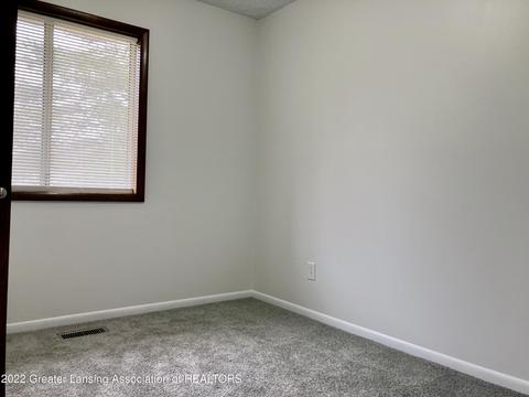 1101 S Chimney Hill Dr, Dewitt, MI 48820 photo 8