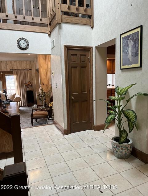 700 E Geneva Dr, Dewitt, MI 48820 photo 3
