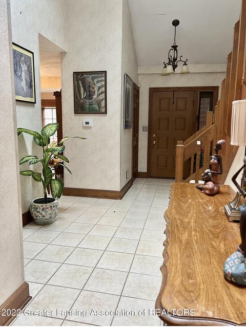 700 E Geneva Dr, Dewitt, MI 48820 photo 4