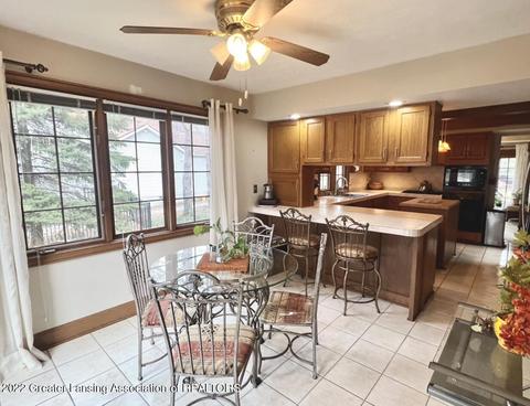 700 E Geneva Dr, Dewitt, MI 48820 photo 9