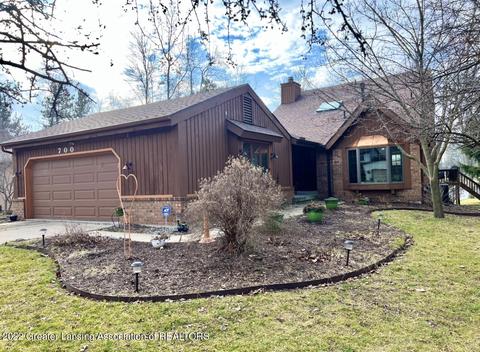 700 E Geneva Dr, Dewitt, MI 48820 photo 1