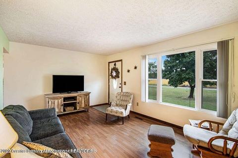 150 Fenner Rd, Ovid, MI 48866 photo 5