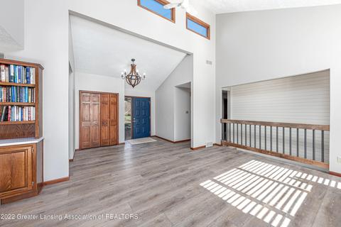 4911 Malpaso, Lansing, MI 48917 photo 2