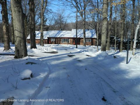 10755 Riverside Dr, Dimondale, MI 48821 photo 2