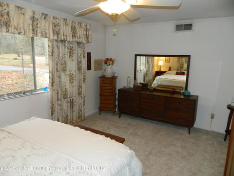 10755 Riverside Dr, Dimondale, MI 48821 photo 17
