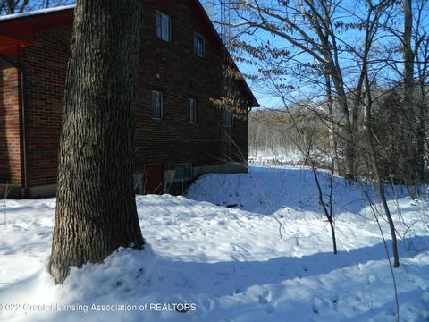 10755 Riverside Dr, Dimondale, MI 48821 photo 8