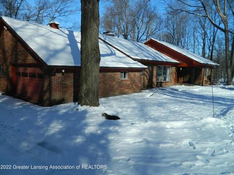 10755 Riverside Dr, Dimondale, MI 48821 photo 4
